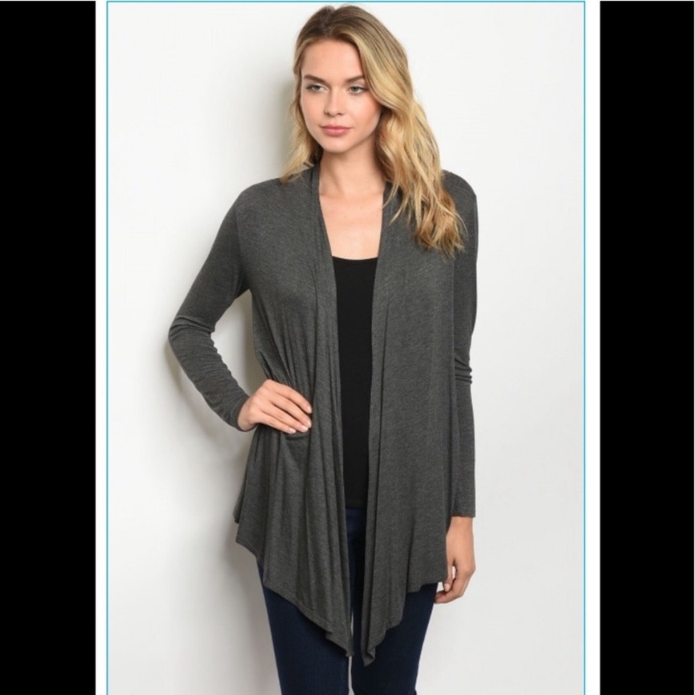 shelly | Lightweight Black Kimono Cardigan 👘 - Picture 3 of 3